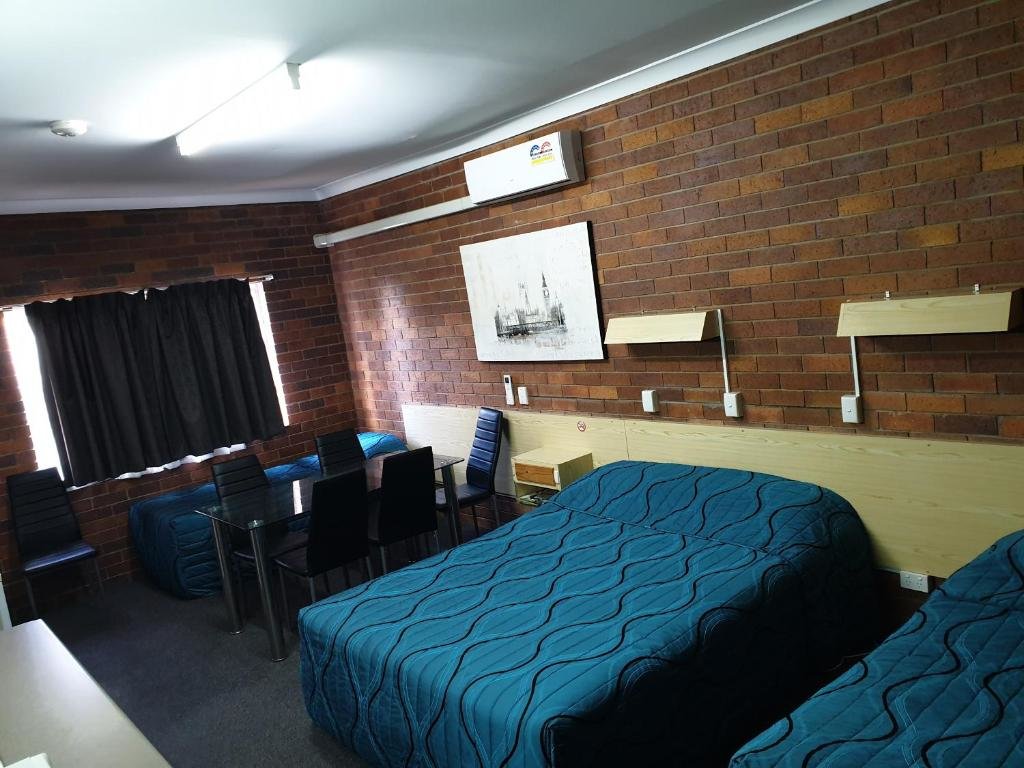 Семейный номер Standard с 2 комнатами Glen Innes Lodge Motel