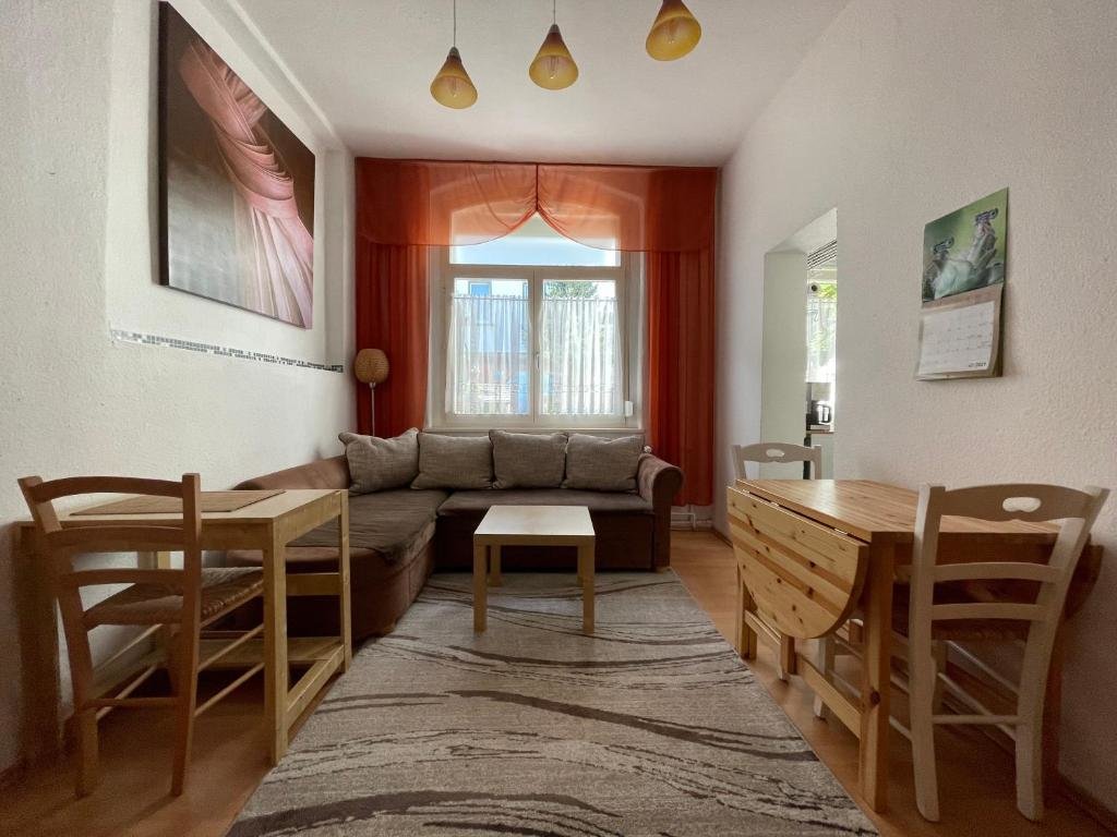 Apartment 2-Raum Ferienwohnung in Connewitz