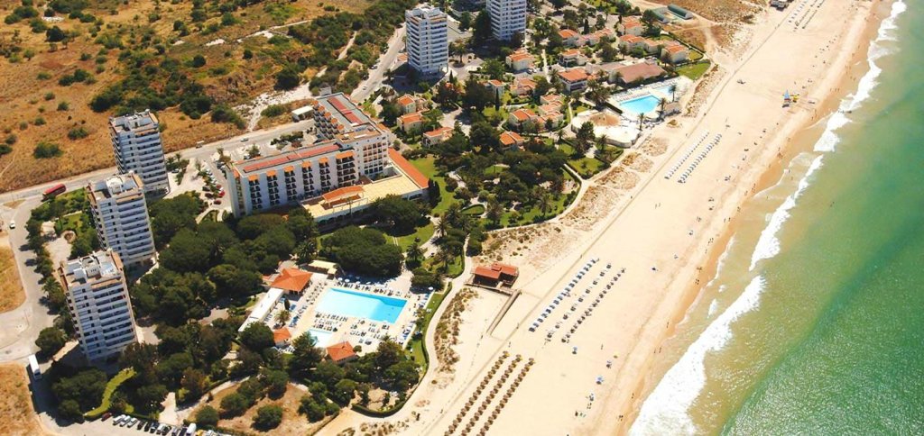 Camera doppia Standard con parziale vista mare Pestana Dom João II Hotel Beach & Golf Resort