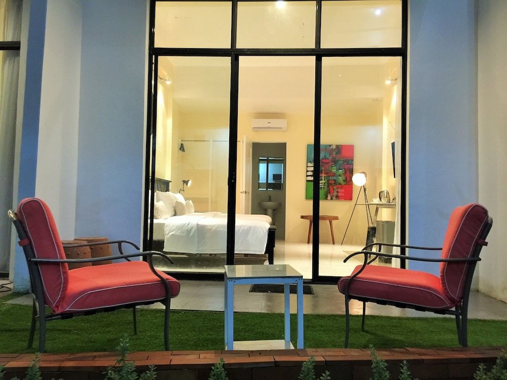 Premier Double Basement room with balcony Luxx Boutique Boracay