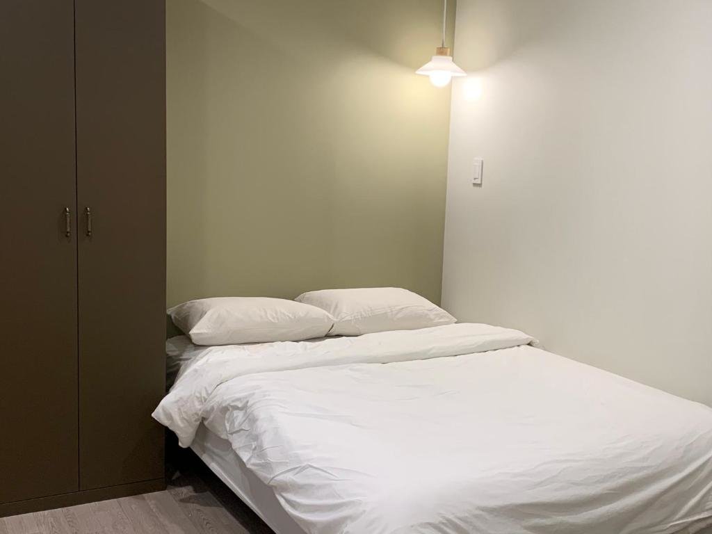 Standard Double room Upflo Hostel