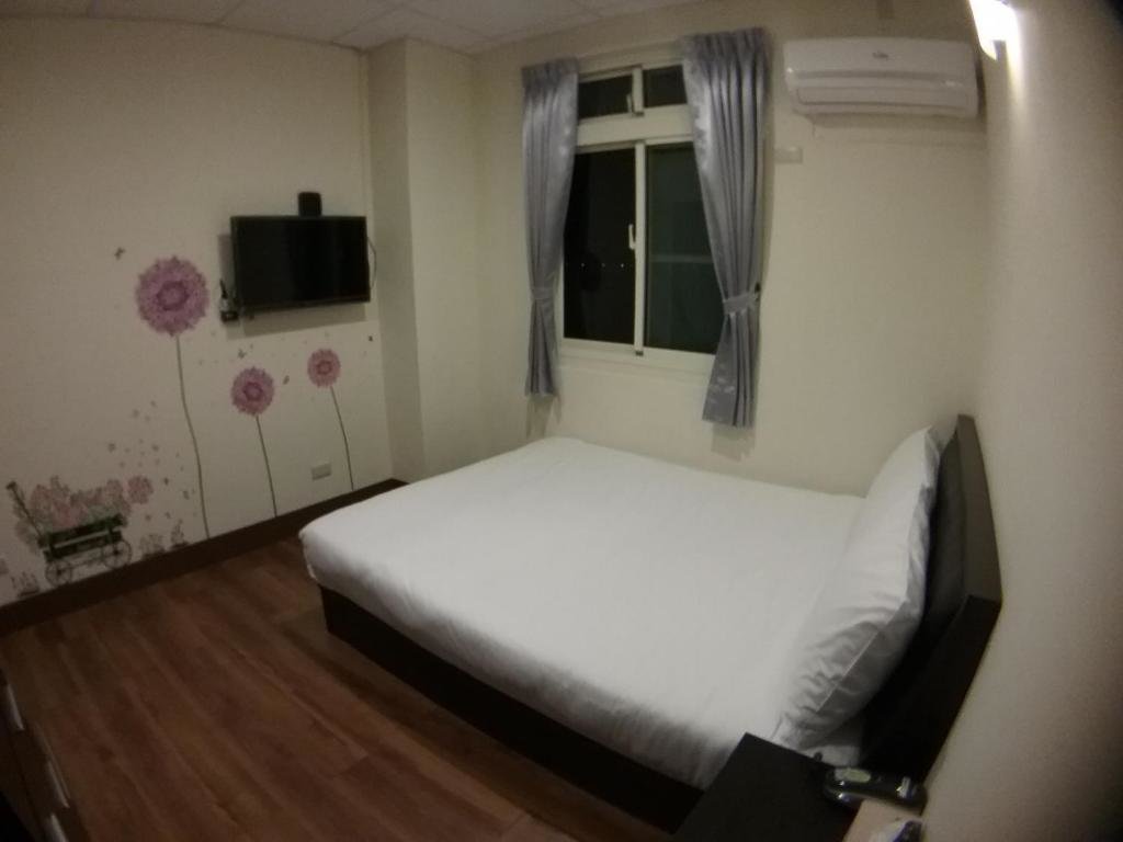 Standard room Malaya Guest House
