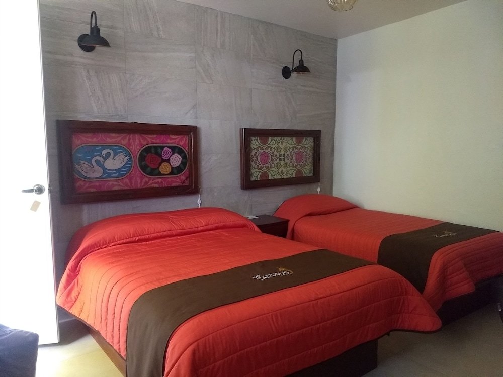 Трёхместный номер Standard с 4 комнатами Hotel Las Candelas de Huamantla