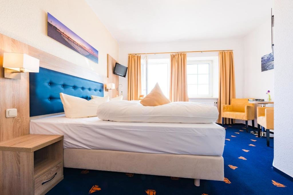 Standard Doppel Zimmer mit Seeblick Hotel Boddenhus