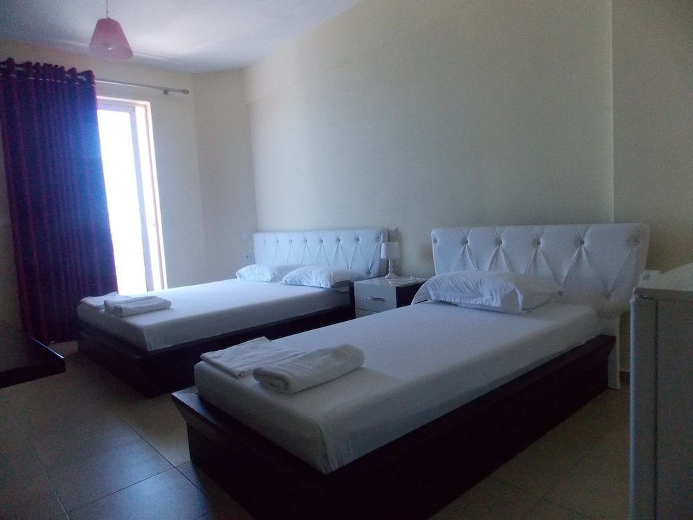 Standard Triple room with sea view Hotel Summer