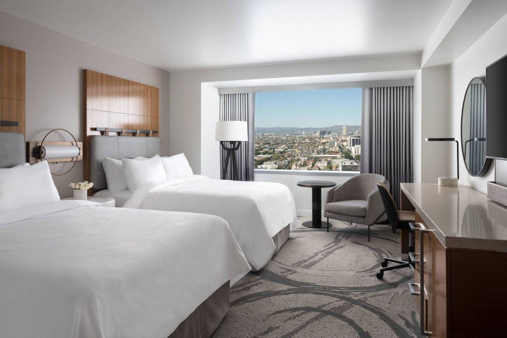 Deluxe Double room JW Marriott Los Angeles L.A. LIVE