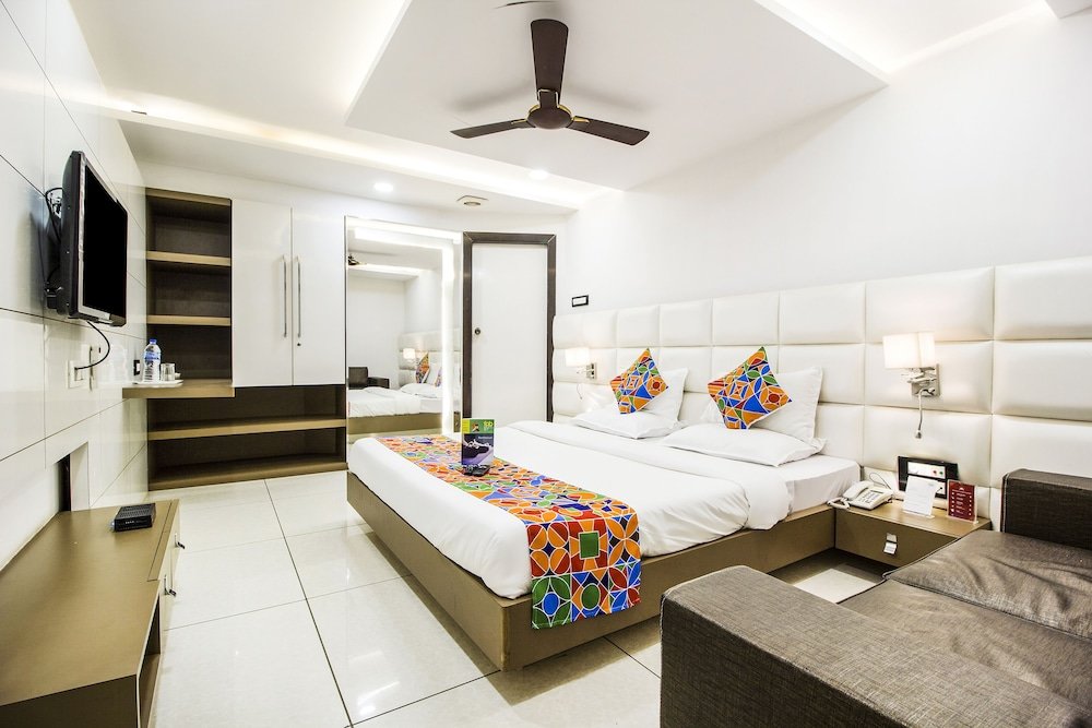 Executive Doppel Zimmer FabHotel Rajnandani Residency Bhawarkua
