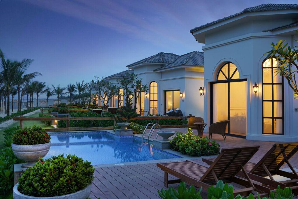 Вилла с 3 комнатами с видом на океан Danang Marriott Resort & Spa, Non Nuoc Beach Villas