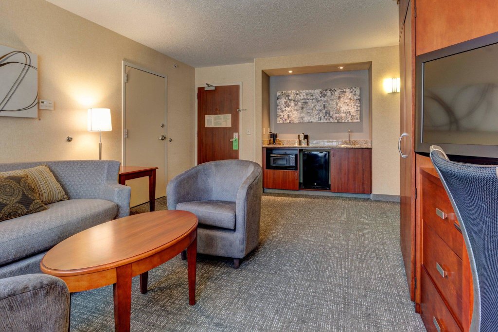 Suite doble 1 dormitorio Courtyard by Marriott Hadley Amherst