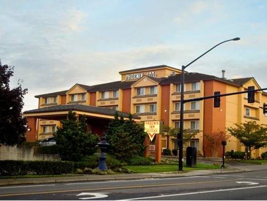 Quadruple suite Phoenix Inn & Suites Lake Oswego