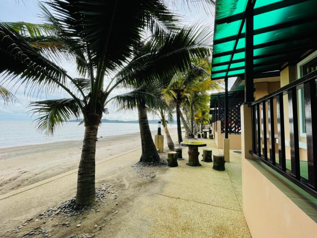 Бунгало Deluxe Baan Faa Talaychan Resort