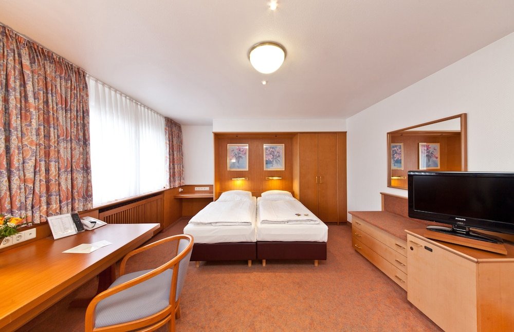 Komfort Dreier Zimmer Novum Hotel Boulevard Stuttgart City