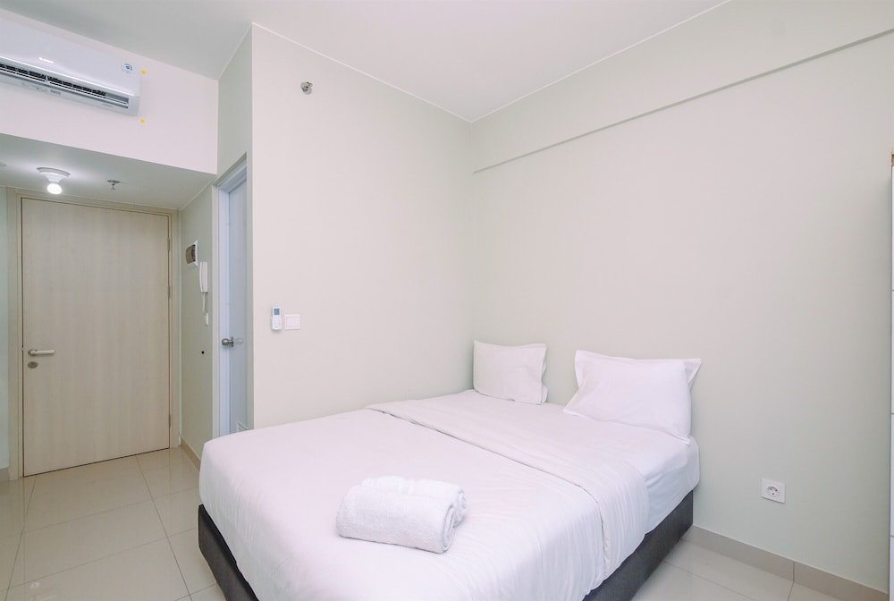 Apartment Best Choice And Warm Studio At Springlake Summarecon Bekasi Apartment