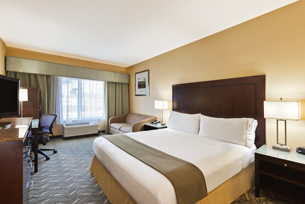 Номер Standard Holiday Inn Express Hotel & Suites San Jose-Morgan Hill, an IHG Hotel