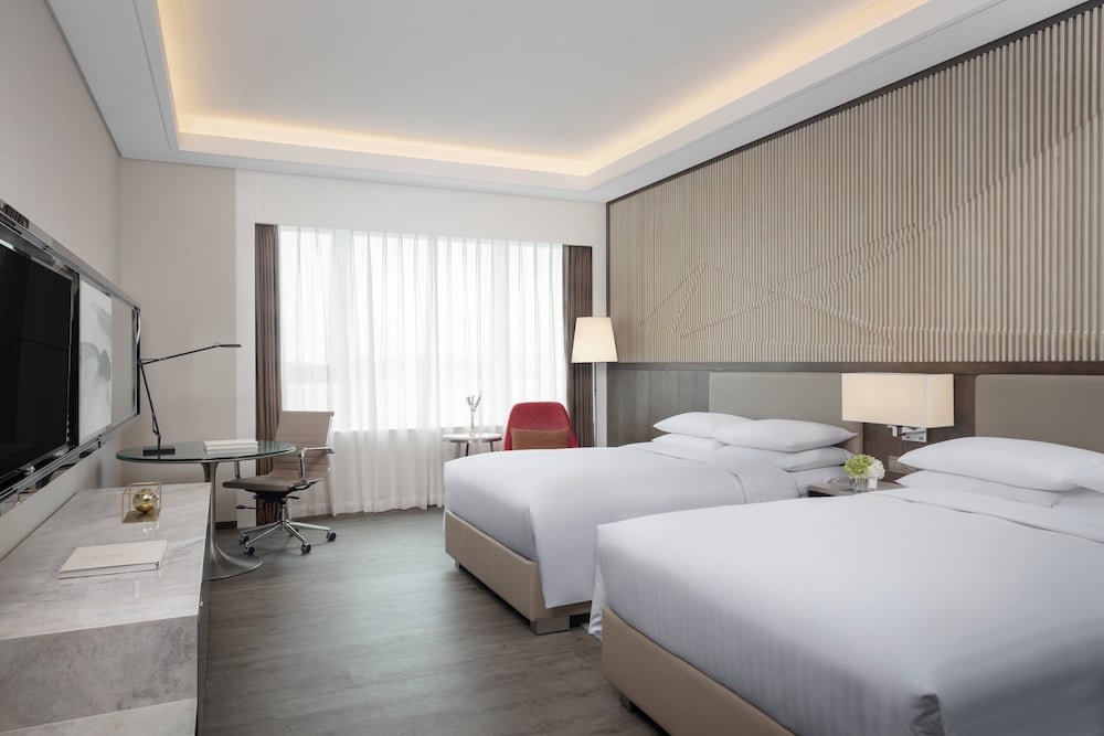 Standard Quadruple room with harbour view Courtyard by Marriott Xiamen Haicang