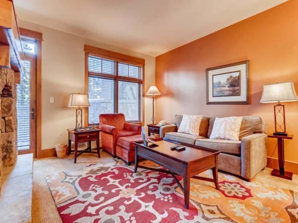 Standard Zimmer Premier 1 Bedroom Ski in, Ski out Lone Eagle Condo With the Best Access to Skiing in Keystone
