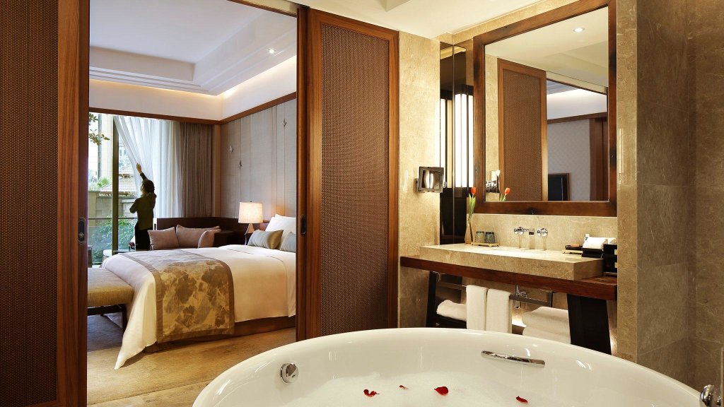 Двухместный номер Premium InterContinental Kunming, an IHG Hotel