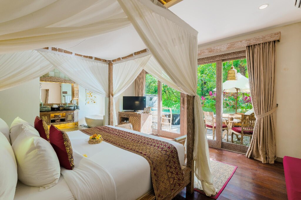 Suite The Udaya Resorts and Spa