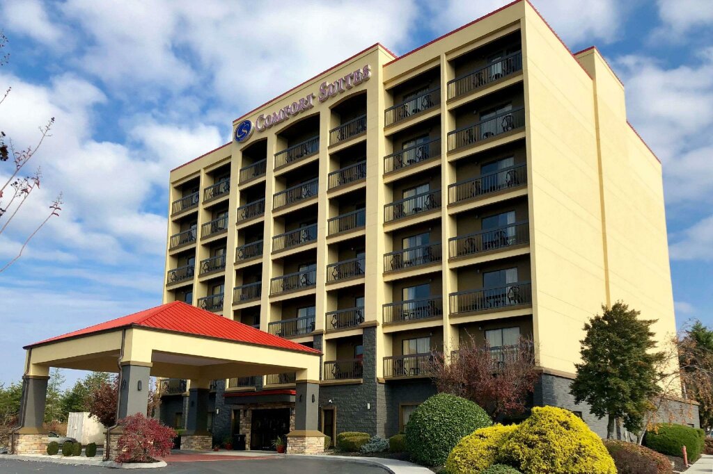 Suite Vista Suites Pigeon Forge - SureStay Collection by BW