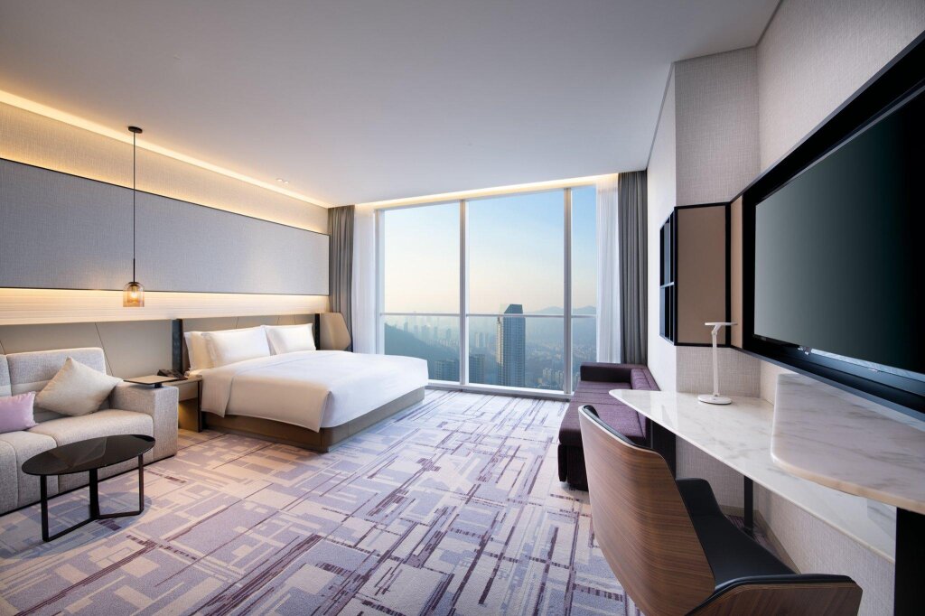 Standard room Crowne Plaza Dalian Xinghai, an IHG Hotel