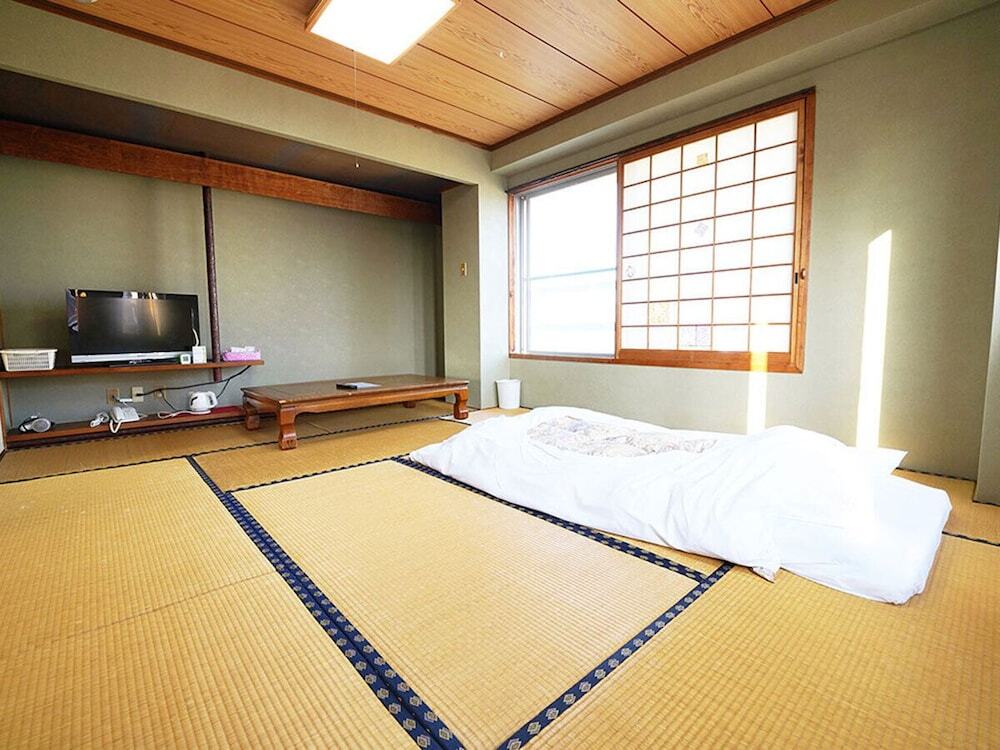 Четырёхместный номер Standard business ryokan haniwa