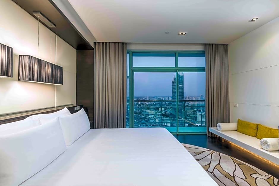 Люкс с видом на город Отель Chatrium Riverside Bangkok