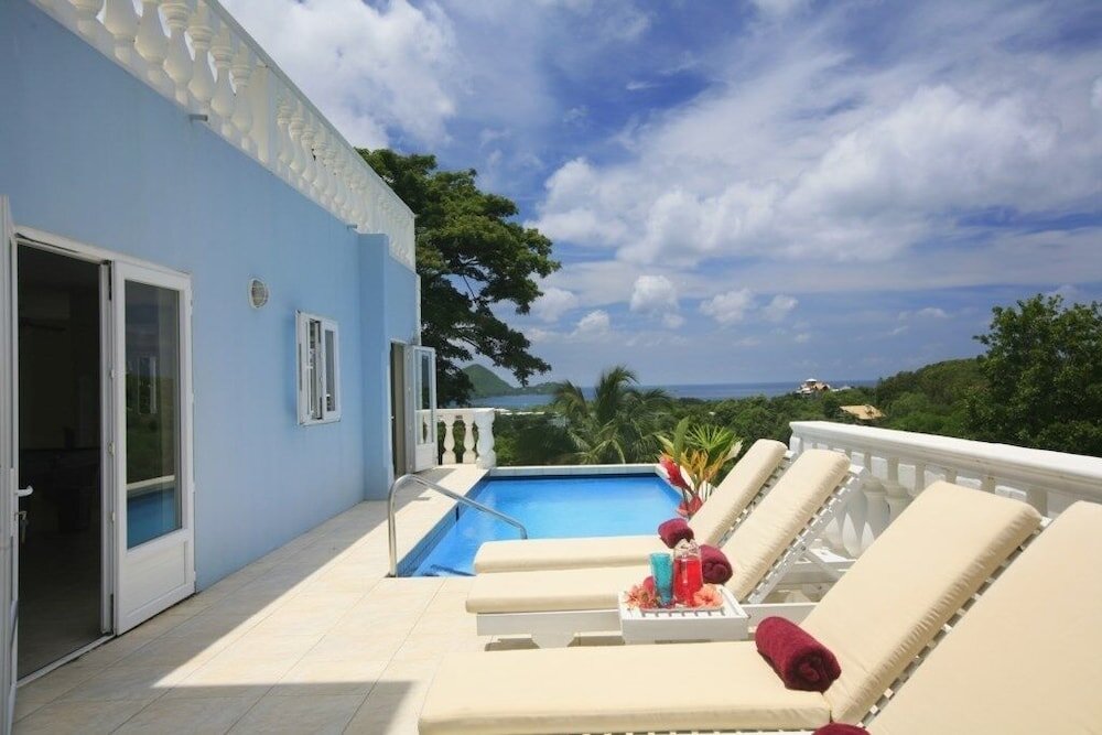 Вилла Blue Moon - A Caribbean Paradise On Cap Estate's Golf Course With Private Pool And Seaview 2 Bedroom Villa by Redawning