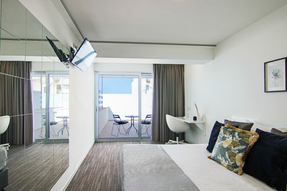 Suite Luxury Phaedrus Living Luxury Suite Nicosia 502