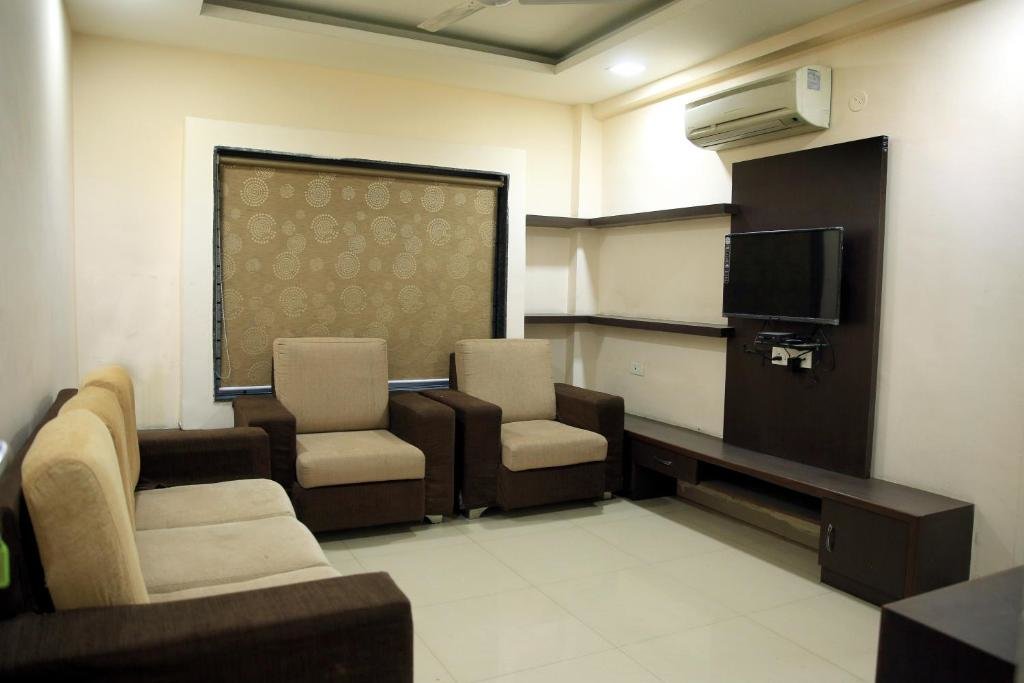 Suite Hotel Shri Raam Krishna Baag Indore