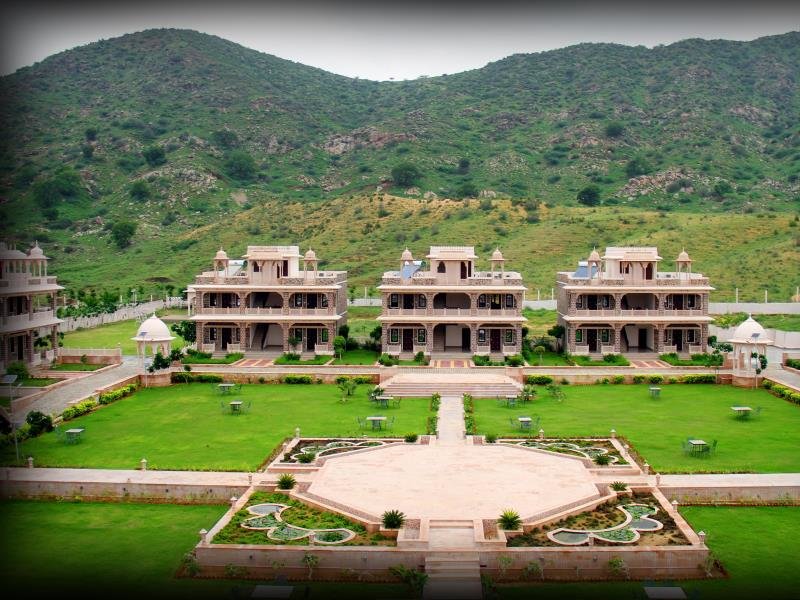 Люкс Bhanwar Singh Palace