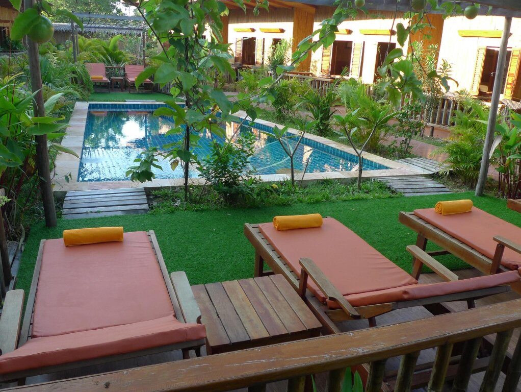 Camera doppia Deluxe con balcone e con vista sul giardino Sok Sabay Resort