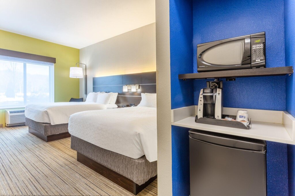 Четырёхместный люкс Holiday Inn Express & Suites White Haven - Poconos, an IHG hotel