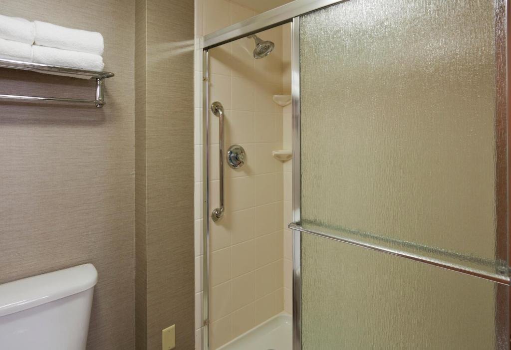 Suite Holiday Inn Express & Suites Bloomington West, an IHG Hotel
