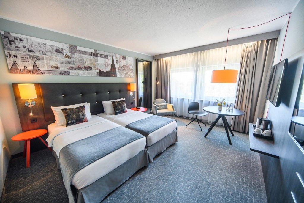 Standard Zimmer mit Blick Holiday Inn Luebeck, an IHG Hotel