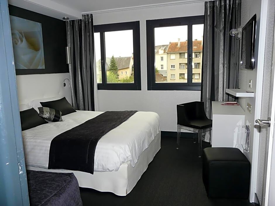 Трёхместный семейный номер Standard Hotel Le Quercy - Sure Hotel Collection by Best Western