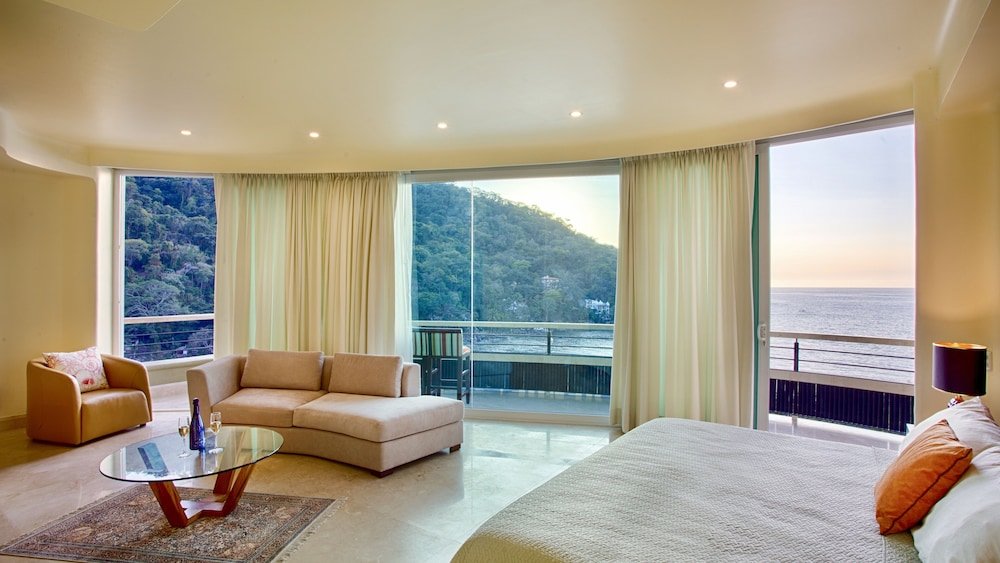 Вилла с видом на сад Truly the finest rental in Puerto Vallarta. Luxury Villa with incredible views