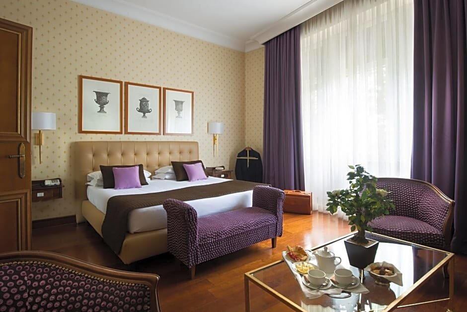 Двухместный полулюкс Omnia Hotel Imperiale by OMNIA hotels