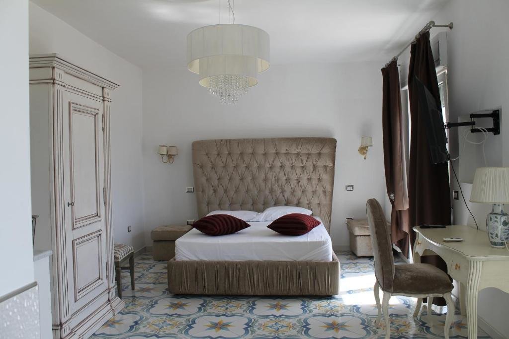 Deluxe suite Villa Miramare