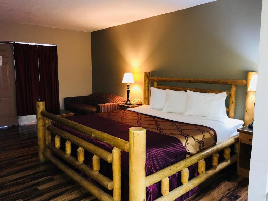 Standard Doppel Zimmer Bear Mount Inn & Suites