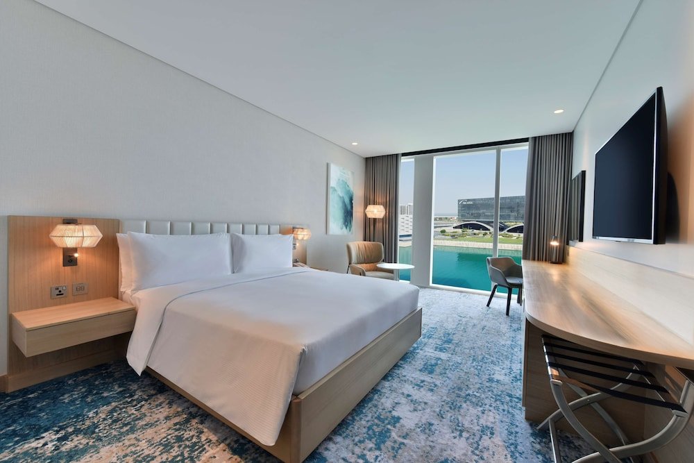 Люкс c 1 комнатой Hilton Garden Inn Bahrain Bay
