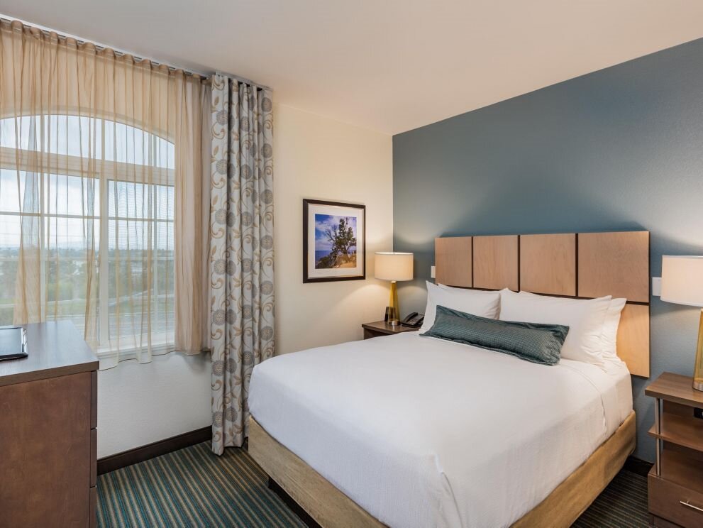 Люкс c 1 комнатой Candlewood Suites Anaheim - Resort Area, an IHG Hotel