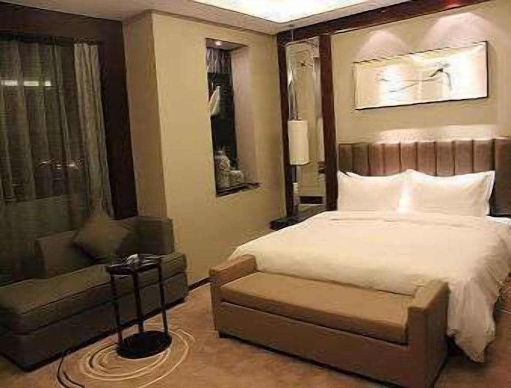 Standard Double room with city view Ramada Changzhou North Hotel
