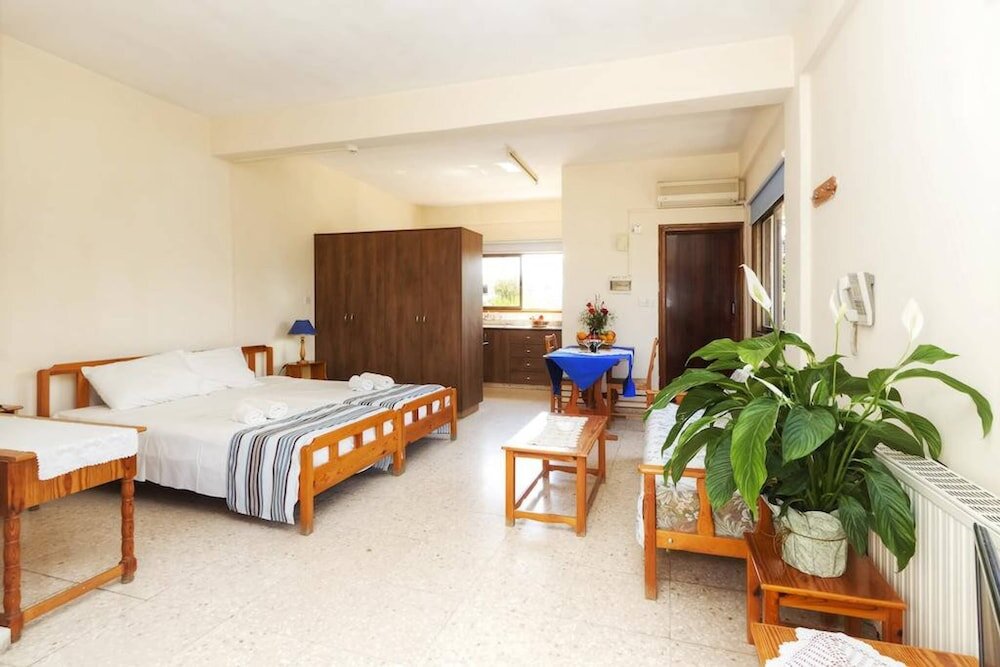 Standard room Studio in Polis - Just 800m From the Beach