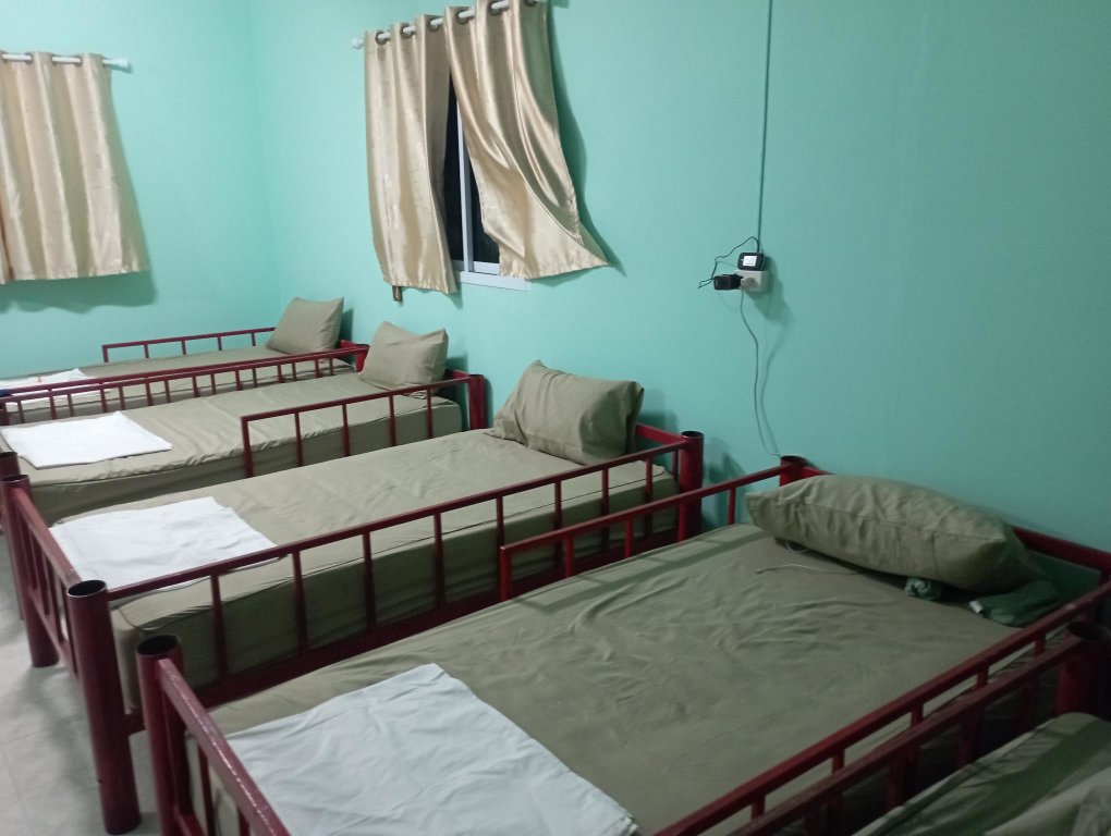 Кровать в общем номере Phangan Arena Hostel