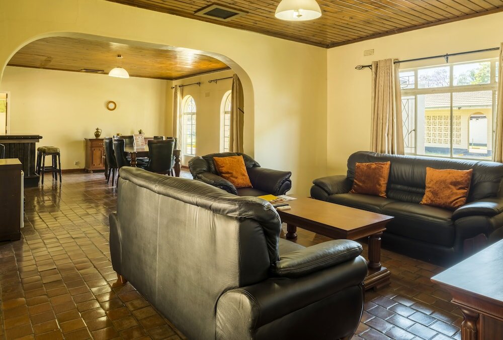 Suite Kadoma Hotel And Conference Center
