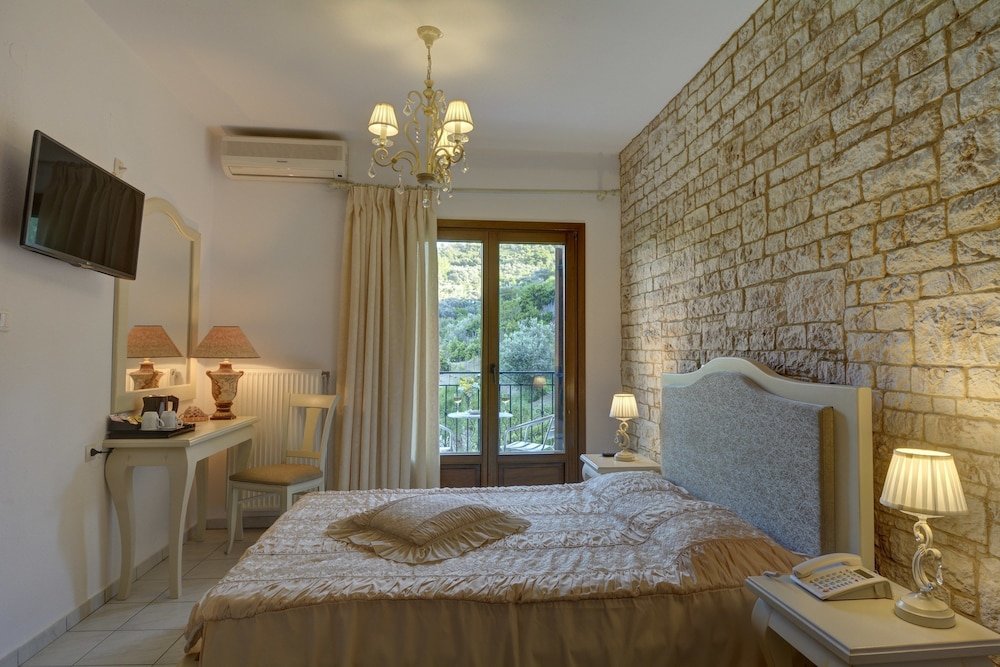Standard Double room with balcony Hotel Agnadi - Horefto