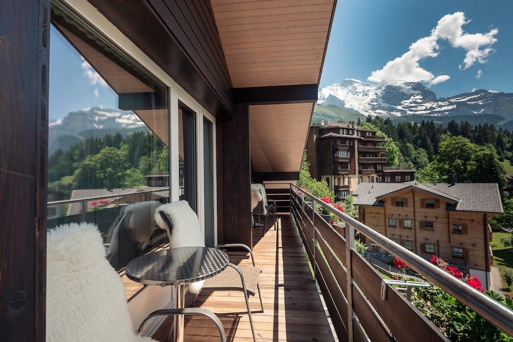 Двухместный номер Standard с балконом Hotel Bären - the Alpine Herb Hotel