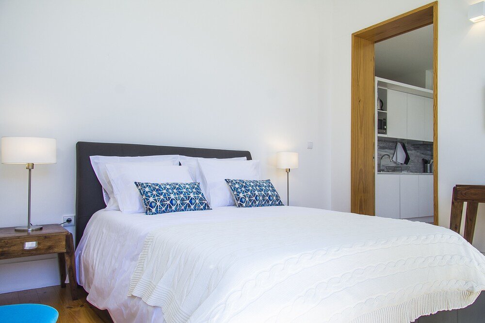 Apartamento 2 dormitorios con balcón Liiiving in Porto | Blue Flower Apartment