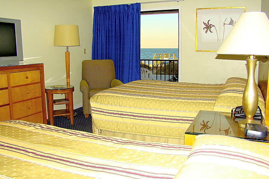 Standard Quadruple room with ocean view Ocean Sands Beach Inn