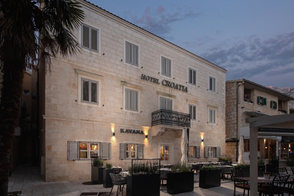 Четырёхместный номер Standard Hotel Croatia